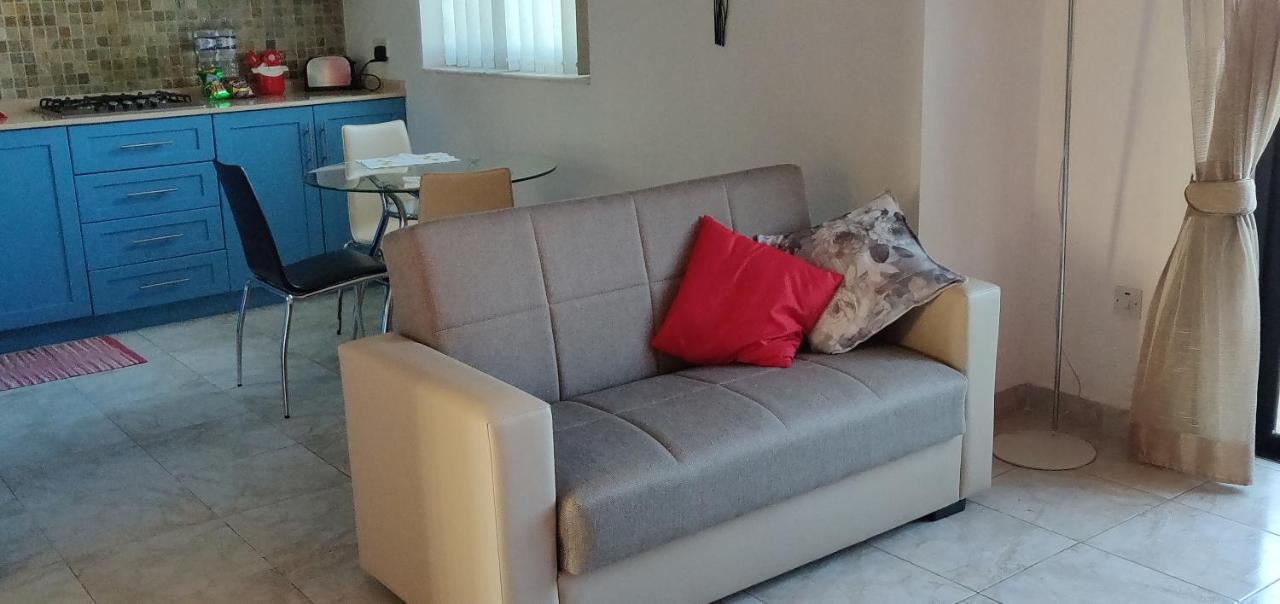 Panoramic Penthouse In Marsascala Which Enjoys Sea And Country Views Appartement Marsaskala Buitenkant foto