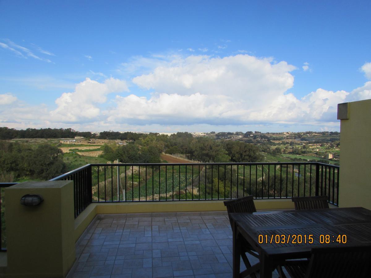 Panoramic Penthouse In Marsascala Which Enjoys Sea And Country Views Appartement Marsaskala Buitenkant foto
