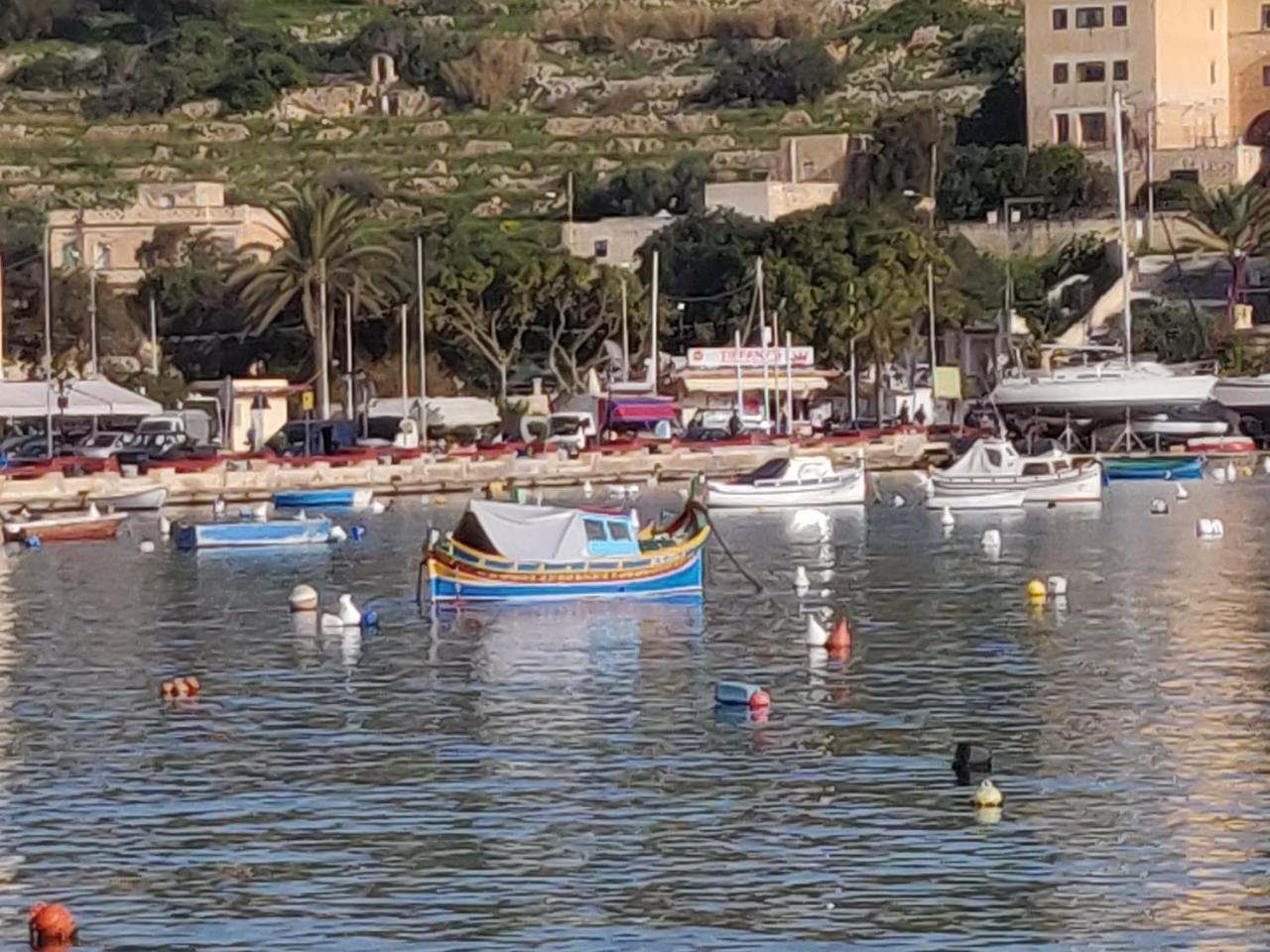 Panoramic Penthouse In Marsascala Which Enjoys Sea And Country Views Appartement Marsaskala Buitenkant foto