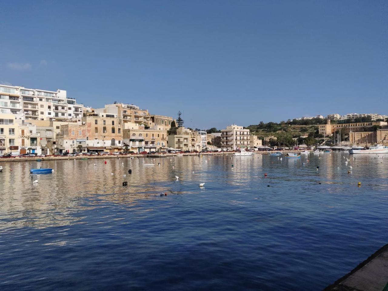 Panoramic Penthouse In Marsascala Which Enjoys Sea And Country Views Appartement Marsaskala Buitenkant foto