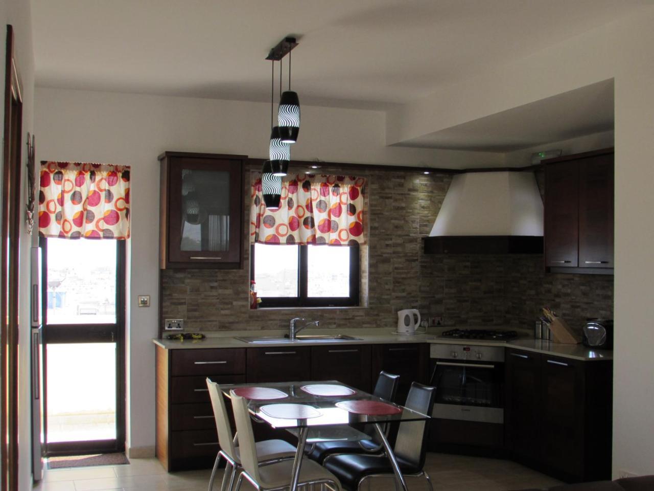 Panoramic Penthouse In Marsascala Which Enjoys Sea And Country Views Appartement Marsaskala Buitenkant foto