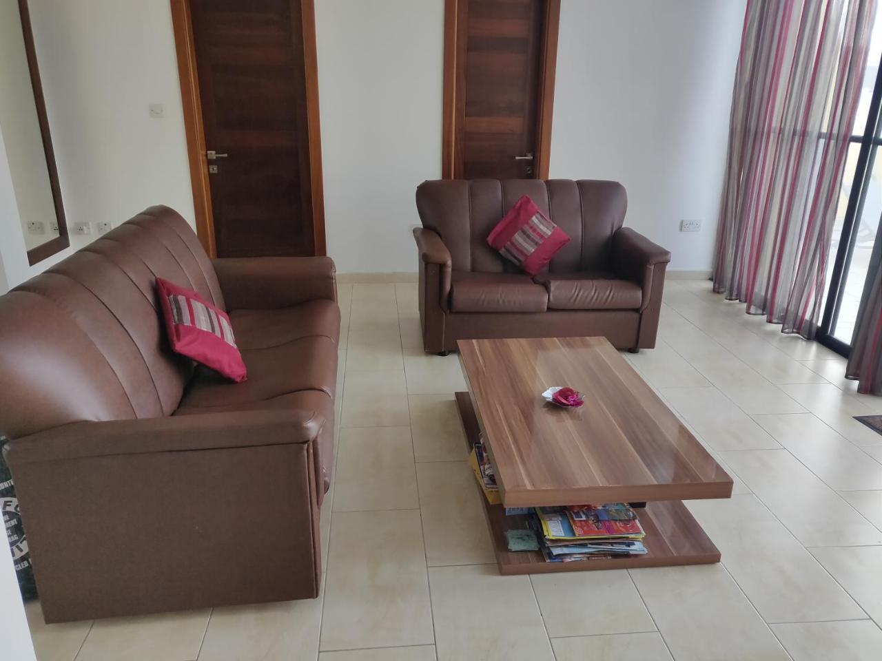 Panoramic Penthouse In Marsascala Which Enjoys Sea And Country Views Appartement Marsaskala Buitenkant foto