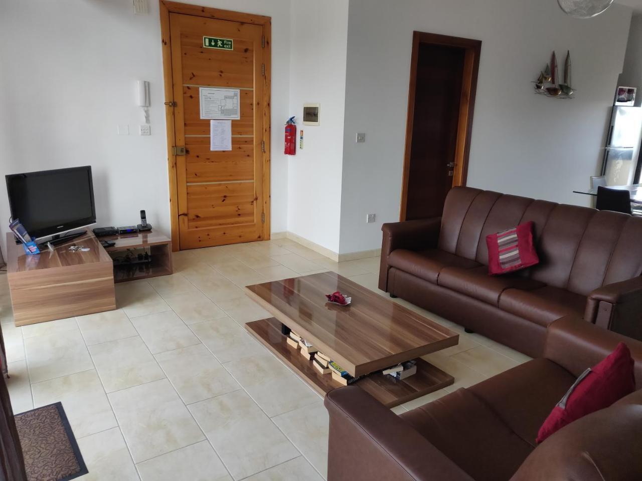 Panoramic Penthouse In Marsascala Which Enjoys Sea And Country Views Appartement Marsaskala Buitenkant foto
